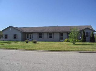 3705 Birdsong Ln, Janesville, WI 53548
