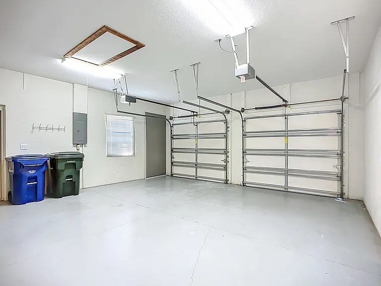 2960 Sandringham Pl — Photo 26