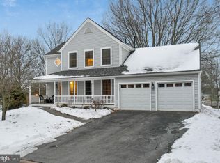 6 Belle Hollow Ct, Gaithersburg, MD 20882