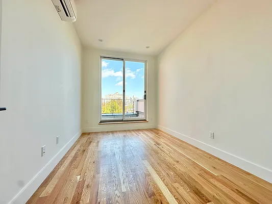 Rented by Doorway NYC, LLC | media 2