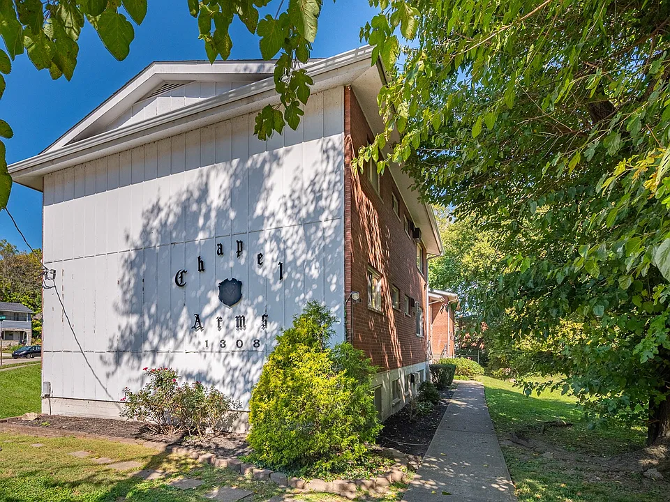 1308 Chapel St #1B