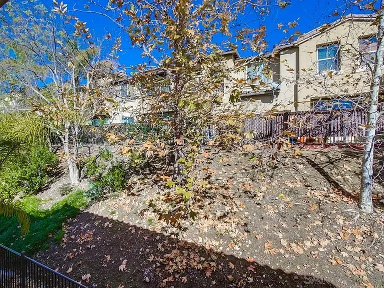 9240 Piantino Way — Photo 36