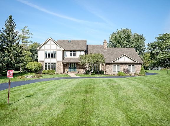2nd image of 38W656 Bonnie Ct