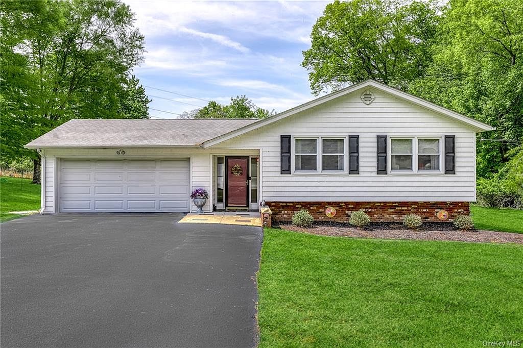 3 Victoria Drive, Airmont, NY 10901 MLS H6254552 Zillow