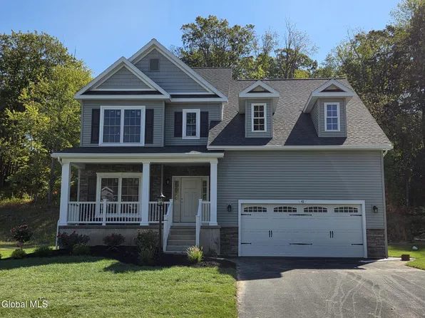 42 Waterford Avenue, Latham, NY 12110