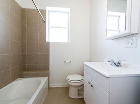 1931 S Homan Ave Chicago, IL 60623