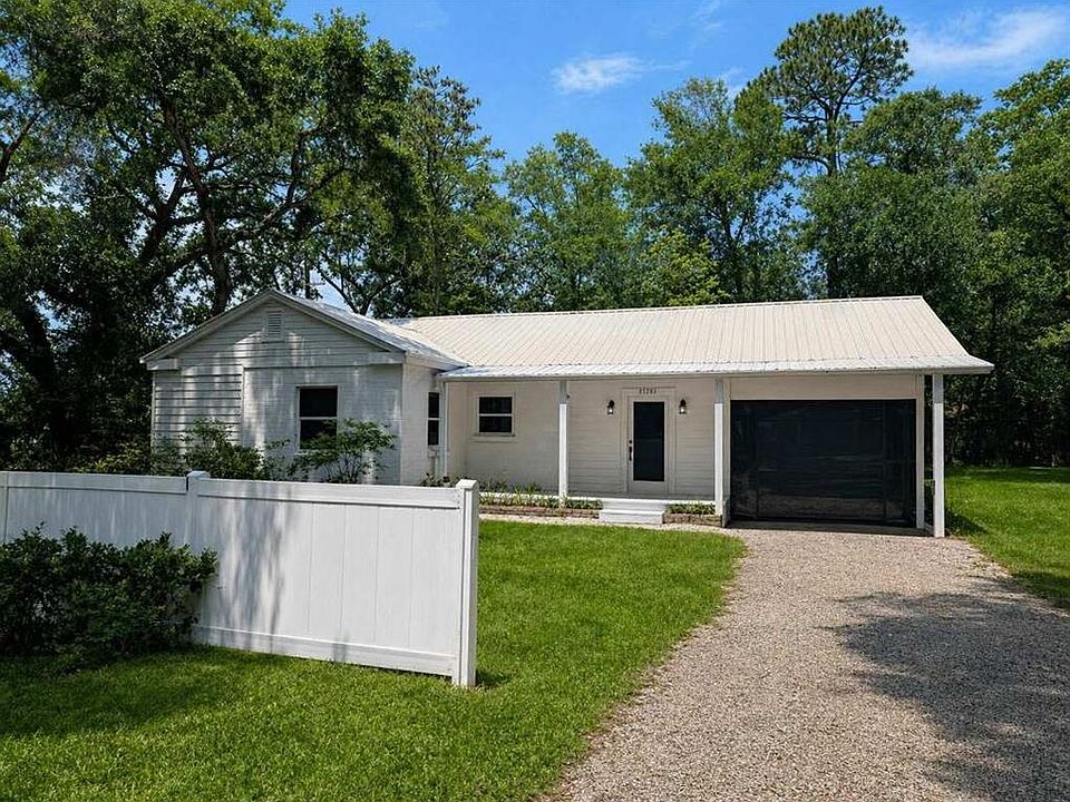 1st image of 35283 Fleetwood Dr