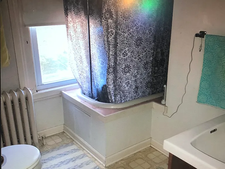 52 Ruthland Ave #B — Photo 4