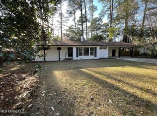 5467 Hartsdale Dr, Jackson, MS 39211