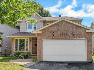 1793 Hunters Run Dr, Ottawa, ON K1C 6X3