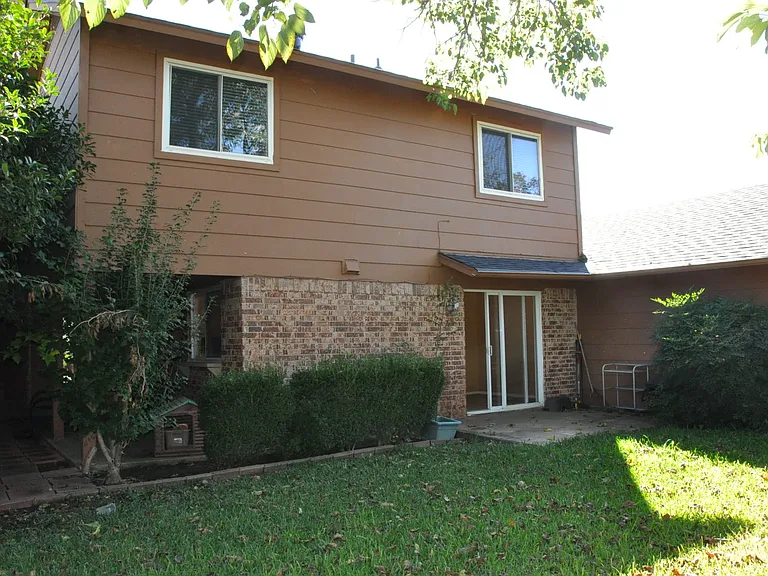 3629 Marwick Dr — Photo 8