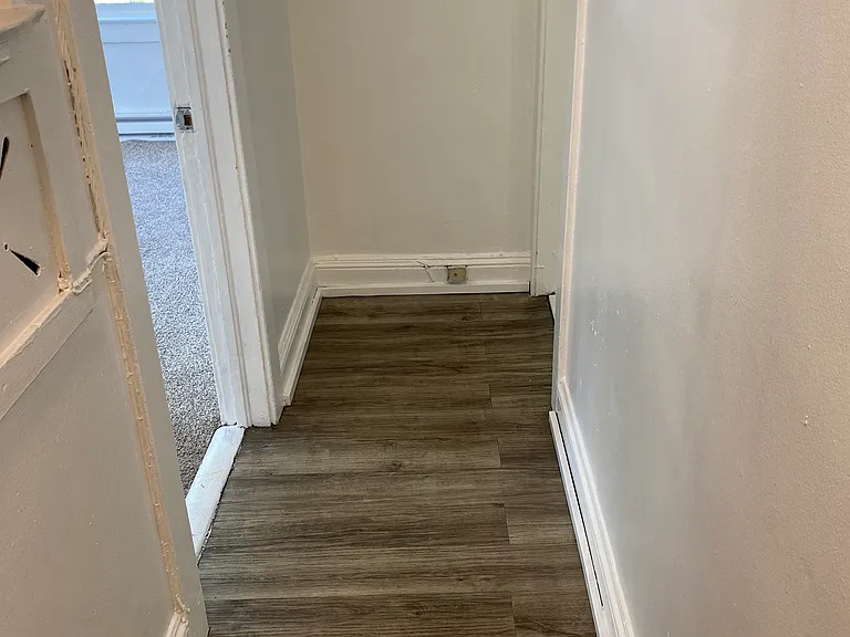 686 Rutherford Ave #B-2 — Photo 3