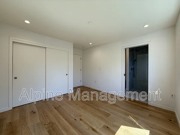 1163 W Iowa Ave — Photo 19