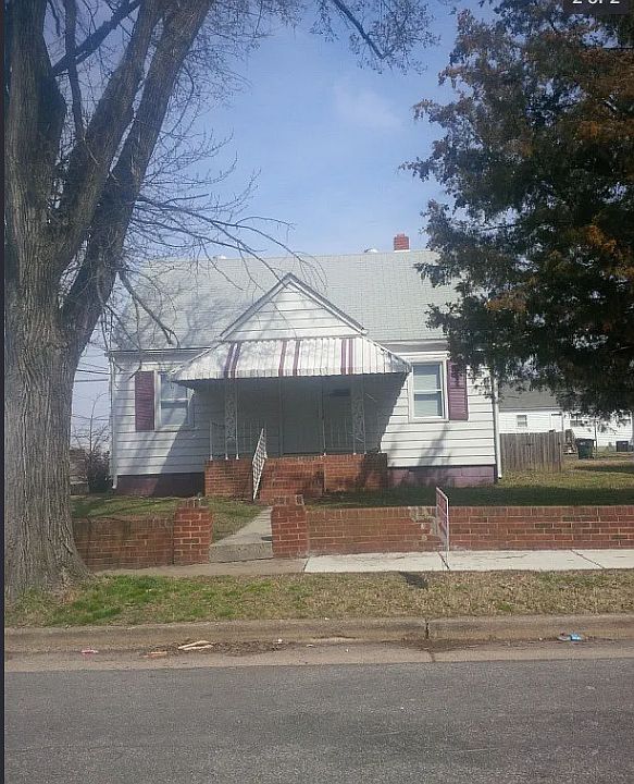 1st image of 1000 E 16th St