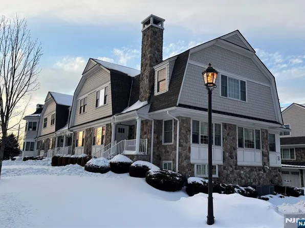 4B Foley Sq, New Providence, NJ 07974