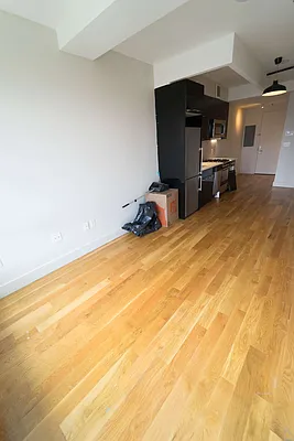 Rented by Manhattan Management LLC | media 53