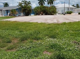 18196 Cutlass Dr, Fort Myers Beach, FL 33931
