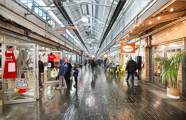 Rented by REAL New York | media 24