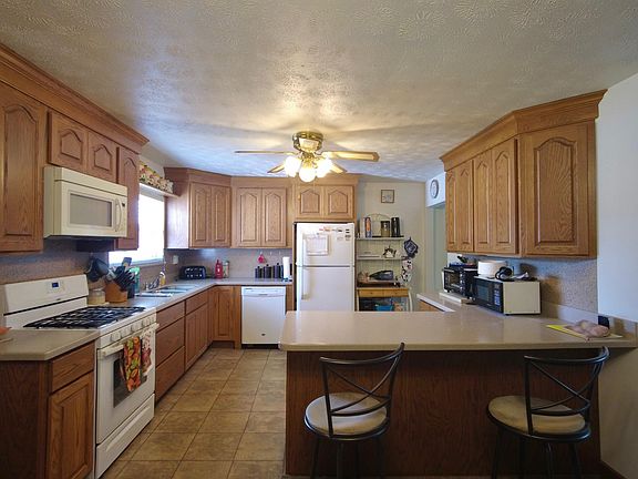 4th image of 17 Township Road 1138