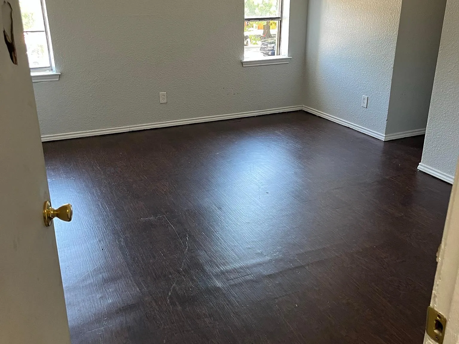 2 bed, 2.5 bath, 1420 sqft, $1,100 — Photo 3