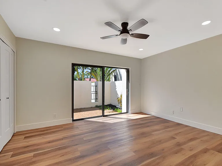 21440 Campo Allegro Dr — Photo 23