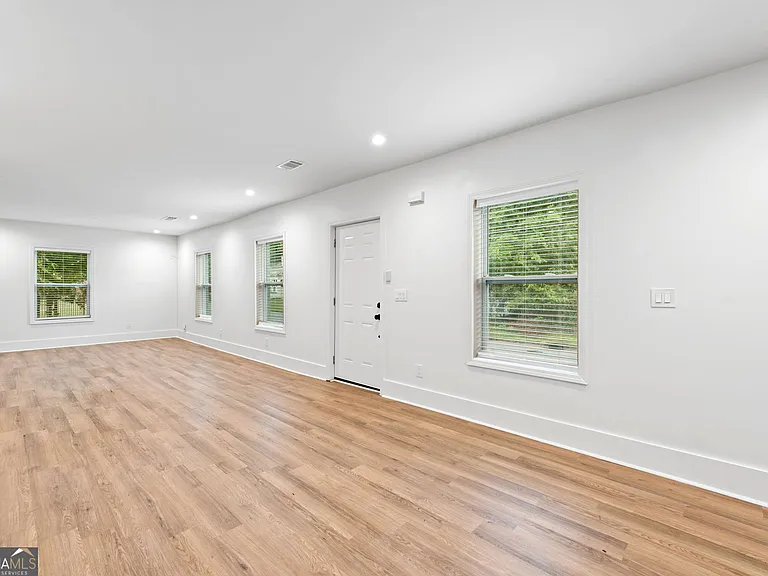 636 Francis Pl NW #A — Photo 7