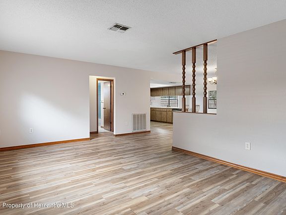 5th image of 2354 Deltona Blvd