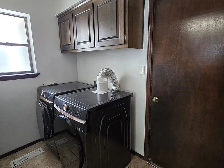 3116 Dallas St NE — Photo 9