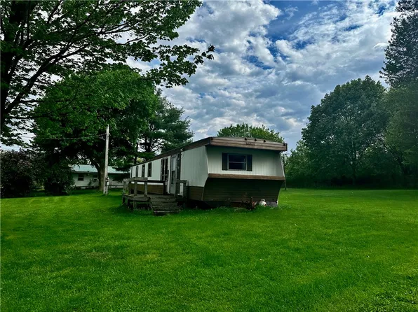 8081 Picket Line Rd, Mount Morris, NY 14510