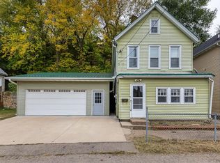 2484 Pinard St, Dubuque, IA 52001