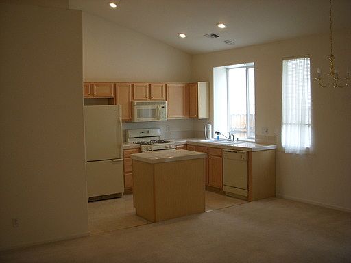 2nd image of 3670 Herons Landing Dr