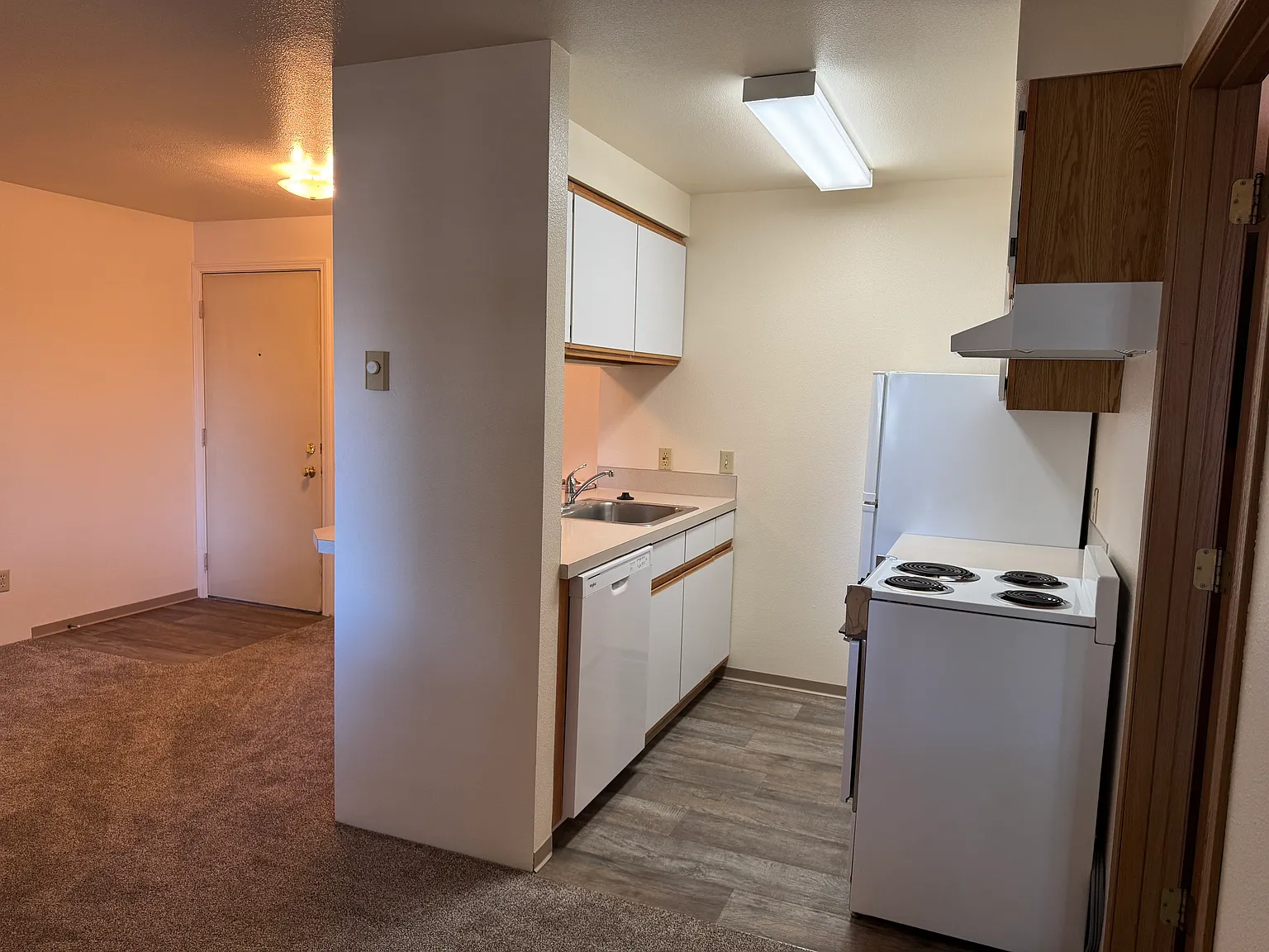 1 bed, 515 sqft, $925 — Photo 2