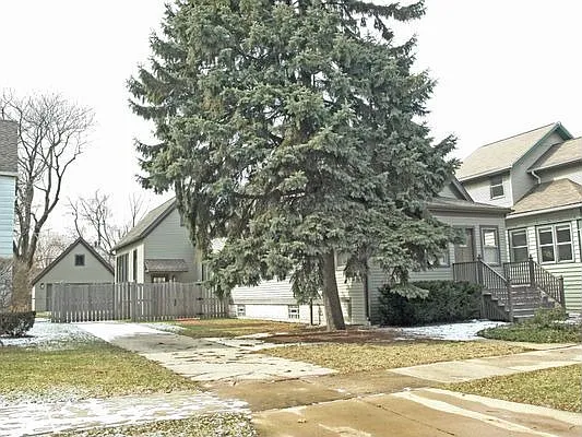 739 Belleforte Ave photo 1