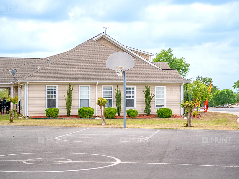 Little Rock Family Housing — Photo 20