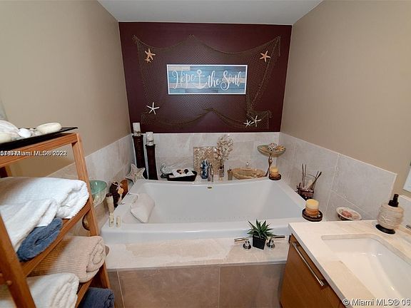 5th image of 17001 Collins Ave APT 1403
