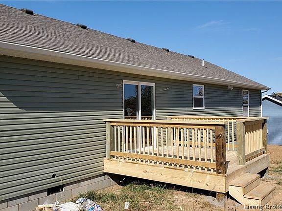 3rd image of 412 Highland Drive