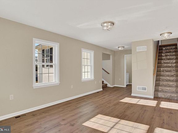 4th image of 5646 Union Deposit Rd