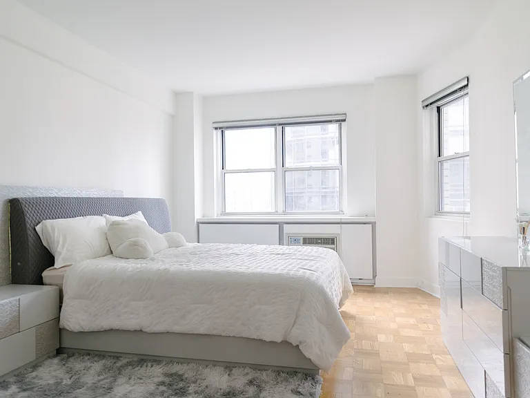 301 E 66th St #9G — Photo 9