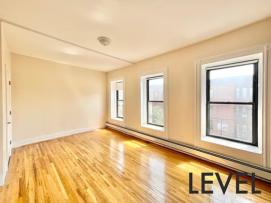 Rented by Level Group | media 9