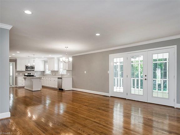 4th image of 3801 Madison Ave
