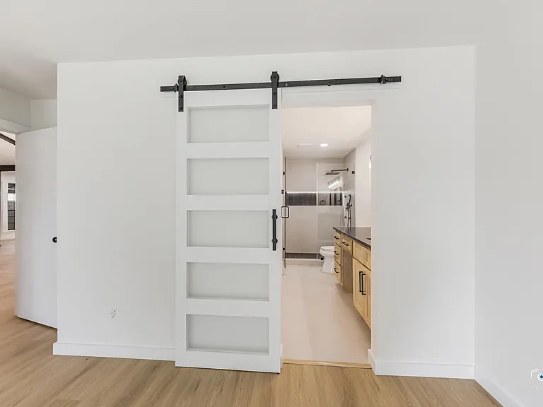 2212 Benbrook Dr — Photo 14