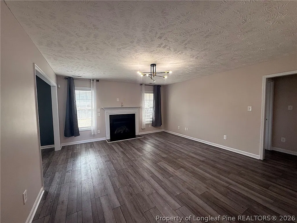 3 bed, 2.0 bath, 1492 sqft, $1,800 — Photo 3