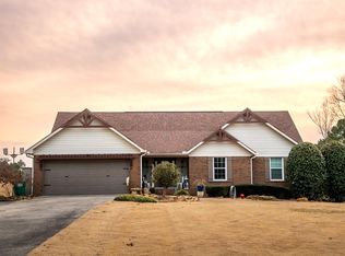 528 Magnolia Ln, Chatsworth, GA 30705