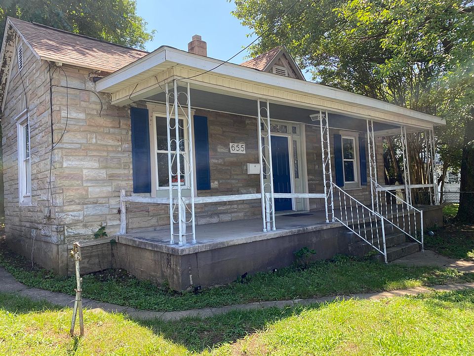 1st image of 655 Albemarle Ave SE