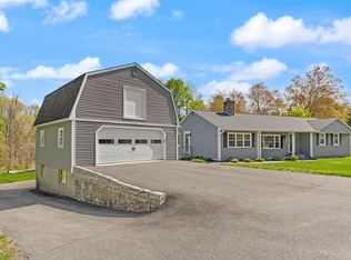 10 Lowell Rd, Westford, MA 01886