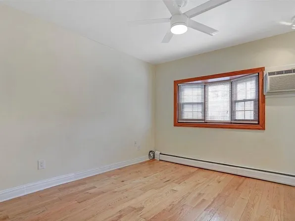 32 46th Street image 2 of 10