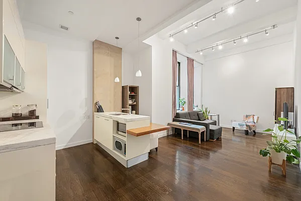 Sold by Compass | media 3