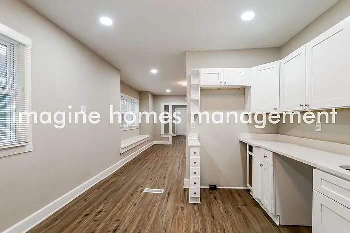 2 bed, 1.0 bath, 1163 sqft, $1,550 — Photo 4