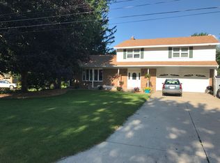 121 Alewa Dr NW, Grand Rapids, MI 49504