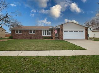 1329 Georgetown Dr, Bourbonnais, IL 60914